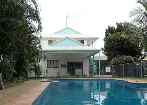 Bargara Beach Motor Inn0