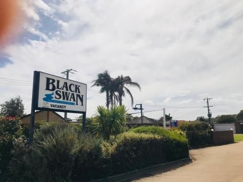 Black Swan Motor Inn2