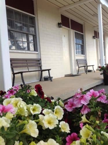 Colonial Lodge Motor Inn Colonial Lodge Motor Inn