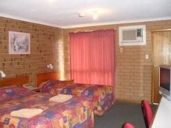 The Princes Highway Motel3