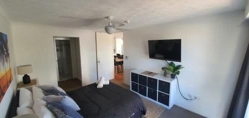 Two-Bedroom Apartment with Partial Ocean View (Unit 7)