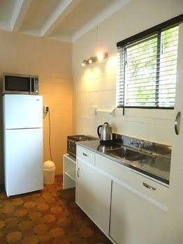 Marina Court Motel1