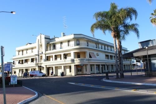 Renmark Hotel Motel0