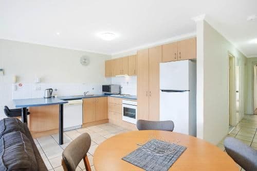 One-Bedroom Apartment with Lake View