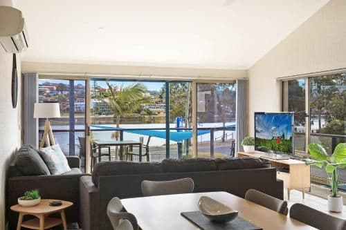 Three-Bedroom Apartment with Lake View