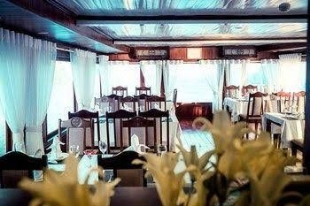 Phoenix Cruise Halong3