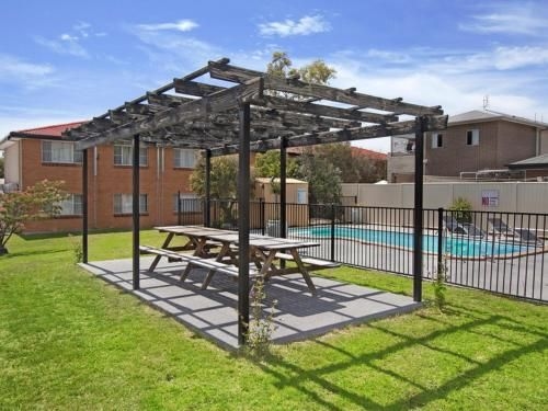 Country Capital Motel1