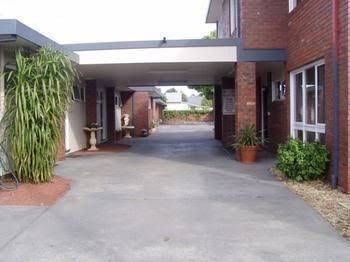 Kardinia Park Motel4