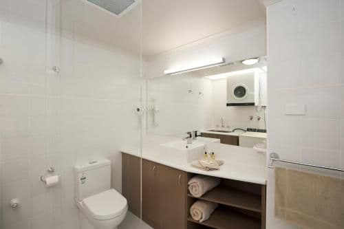 Studio with Spa Bath