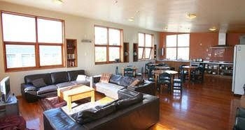 On Top Apartments & Backpackers2
