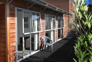 On Top Apartments & Backpackers On Top Apartments & Backpackers