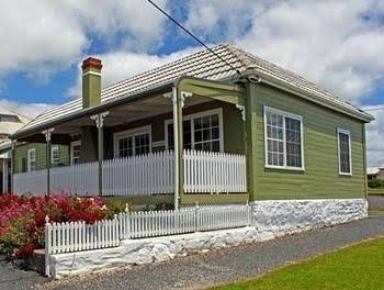 Stanley Cottages & Apartments1