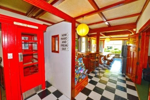 Ducks & Drakes Boutique Motel & Backpackers2