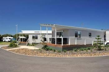 Stockton Beach Holiday Park1
