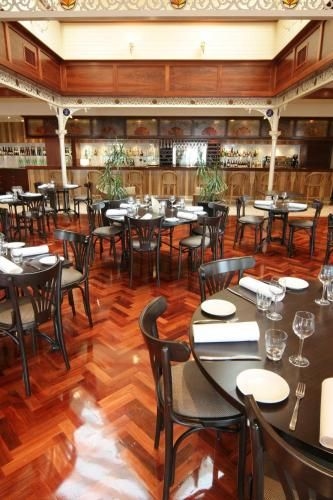 Largs Pier Hotel (Largs Pier Hotel Motel)4
