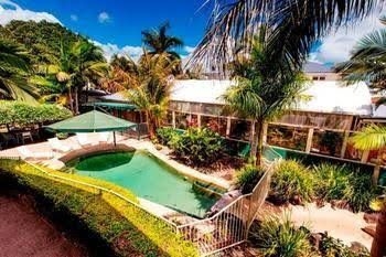 แชมร็อค การ์เดน โมเต็ล (Shamrock Gardens Motel)0