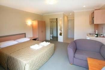 Broadwater Motel4
