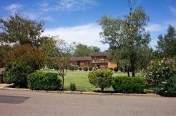Colonial Inn Tamworth1