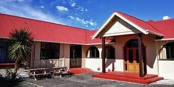 Eden Gardens Backpackers Eden Gardens Backpackers