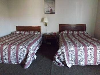 Bel Air Motel0