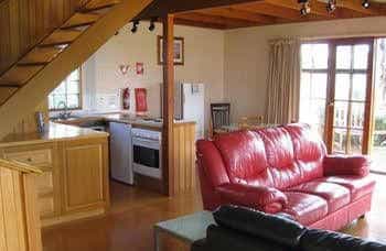 Anchlia Waterfront Cottage