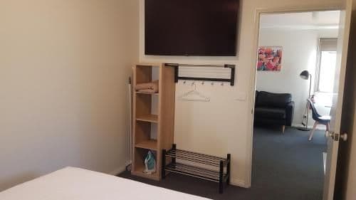 One-Bedroom Cabin