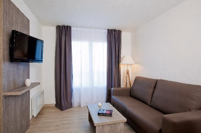 APARTMENT ONE BEDROOM