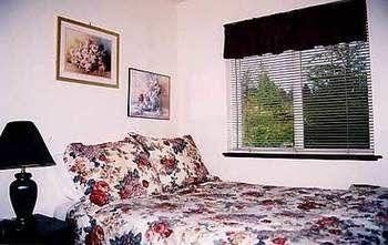 Ketchikan Beach House2