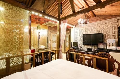 Large Double Room
