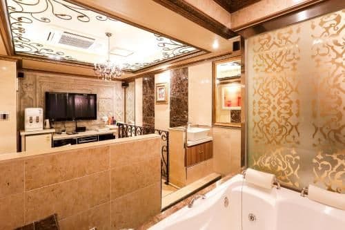 Large Double Room