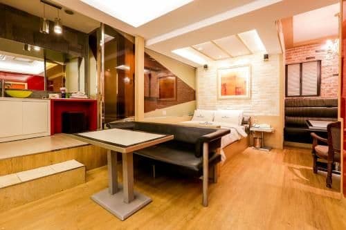 Large Double Room