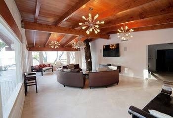Largo Resort0