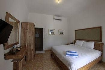 โรงแรมอาศนา อูลูวาตู (Ashana Hotel Uluwatu)3