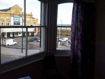 Sea View Guest House4