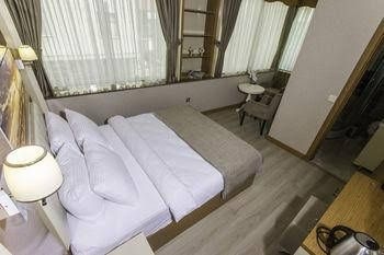 De Maison Airport Hotel3