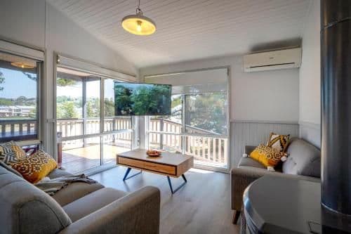 Two-Bedroom Bungalow with Spa Bath