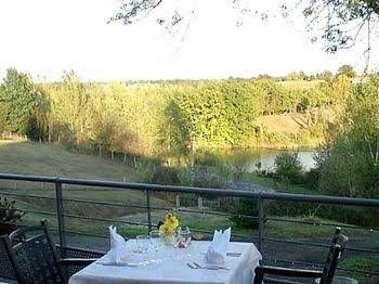 Hostellerie des Lacs0