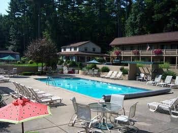 Tall Pines Motel Tall Pines Motel