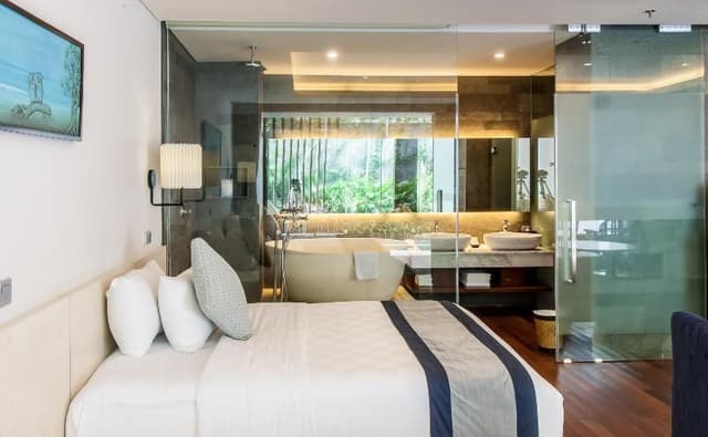 SUITE CLUB