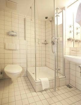Advantage Hotel1