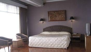 Surya Hotel and Cottages Prigen1