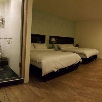 Royal Goods Residence Themed Suites3