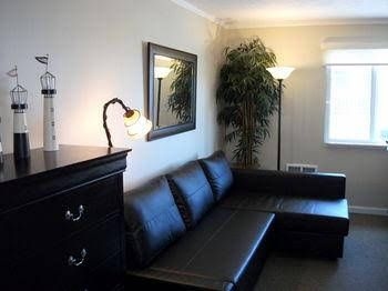 Tradewinds Condo Hotel2