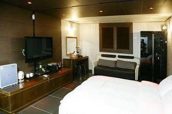 Alice Hotel4