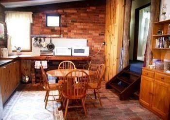 Giba Gunyah Country Cottages0