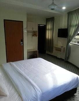 Merlin Hotel2