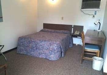 Island Park Motel4