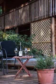 Salmonberry Inn