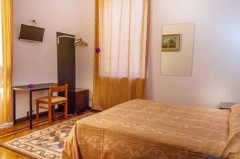 Luisa Hotel1