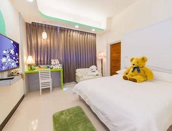 Let's go Ldys Hotel2